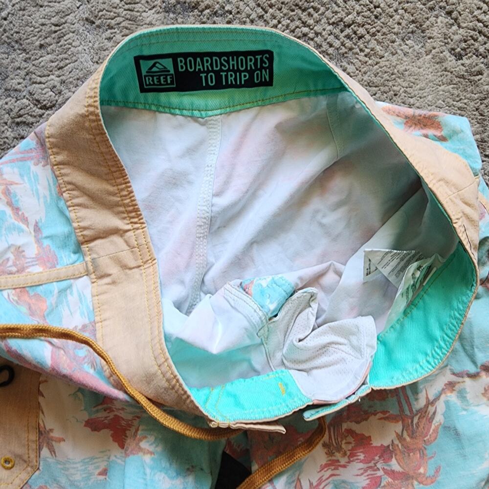 Reef Life's Short Go Surfing Board Shorts Size 30 Turquoise Blue Beach Swim - Picture 5 of 8
